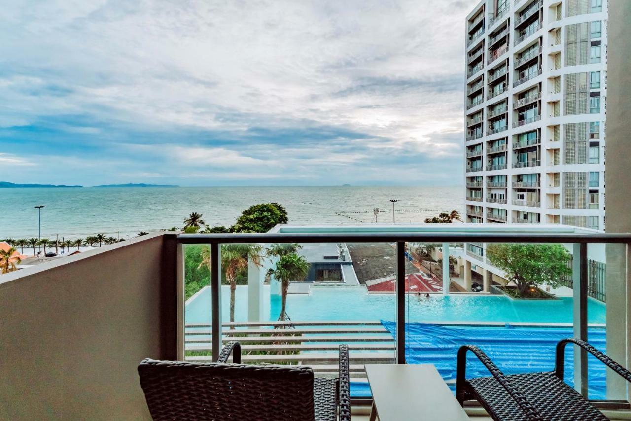 Pattaya Aeras Condotel Джомтьєн-Біч Екстер'єр фото